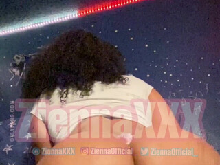 Zienna Brooks aka ziennaxxx onlyfans Delicious babe caresses intimate places