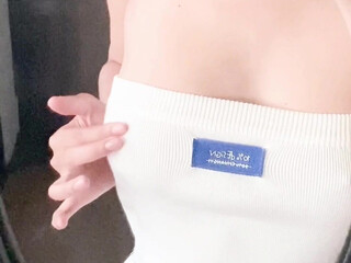 Mia aka miamia_xxx onlyfans Beautiful chick takes off her underwear