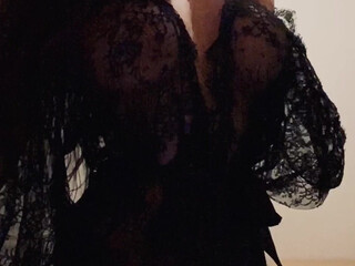 Lova aka lovalova onlyfans Beautiful chicks show off big butts-