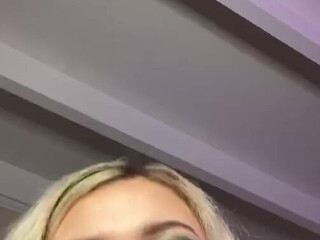 Briea Harm aka babygirlbriea onlyfans Lustful skin jerks off shaved cunt