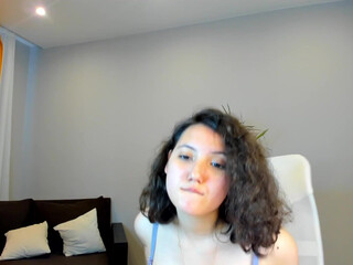 your_lilly_girl chaturbate 4-02-2022 performance broadcast