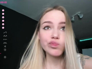ur_sweet_lily chaturbate 9_02_2022 Latest sex show