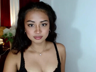 precious_irish chaturbate  stripping and masturbating