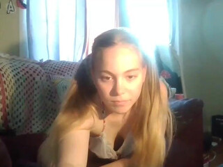 onlyhoekage9000 chaturbate  huge pussy pissing