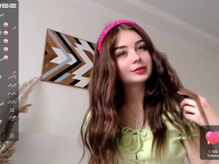 cutest_lol chaturbate Spicy shlendra caresses nipples