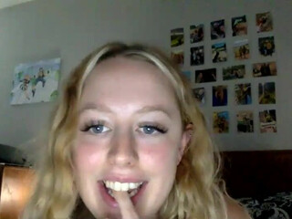 zoekittygirl chaturbate Crazy confused caresses saggy tits