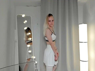 appr0ved chaturbate Gorgeous passion fucks both holes at once