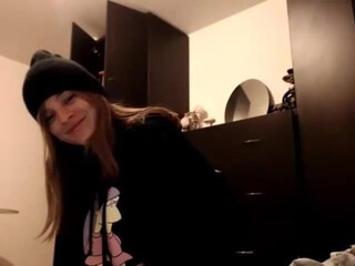 Kendall Tyler_Kendall Tyler Crazy thing to check her pussy