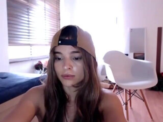 Kendall Tyler_Kendall Tyler 16-03-2022 performance broadcast