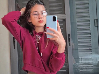 sandydao onlyfans Adult woman arranging a portion of petting