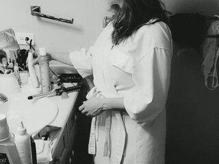 ariellaferrera onlyfans 4-02-2022 performance Full ticket show