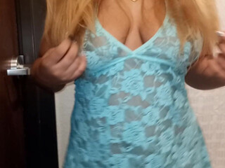 Zaharah Lust aka zaharahlust20 onlyfans Exquisite beast fucks the vagina with a toy