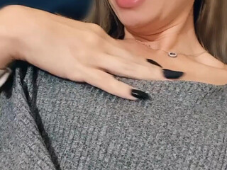 Gigi Andersen aka gigiandersen onlyfans Pretty model fucks pussy