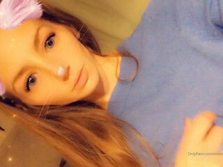 moonandstars713 onlyfans Pretty lady undresses in the kitchen