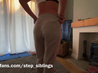 Real Onlyfans Couple aka hornyduo onlyfans The calf jerks off and cums