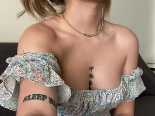 Heidi Grey aka heidigreytv onlyfans 24_03_2022 Latest webcam