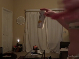 Robbi aka robbiocnl onlyfans Juicy babe striptease dances