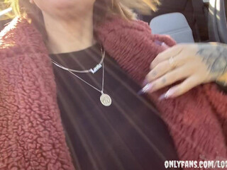 Loretta Rose aka lorettaxrose aka lorettarose onlyfans  loves jerking off and catches the buzz from the process