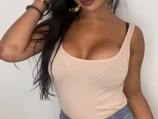 Olivia Berzinc aka olivia_berzinc onlyfans Dark haired chick masturbates with sex toy