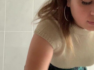 Nilaxxx onlyfans Young whore shows her charms