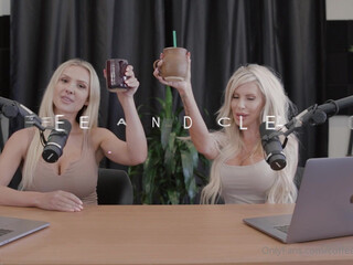 Coffee and Cleavage aka coffeeandcleavage onlyfans myfreecams