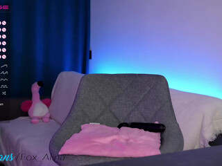 fox_alina chaturbate Black-haired beauty pulls sex lips