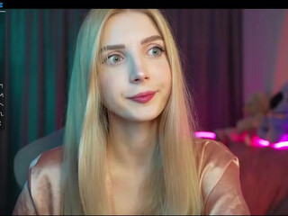 oh_honey_ chaturbate Neformalochka masturbates with a vibrator