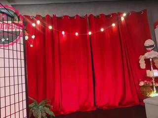 monkeylina chaturbate Naughty bitch jerking on her pussy with sex toys