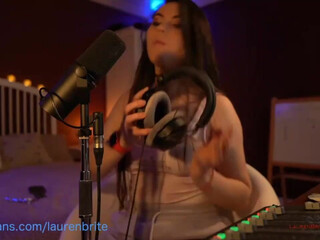 laurenbrite chaturbate  hot toys