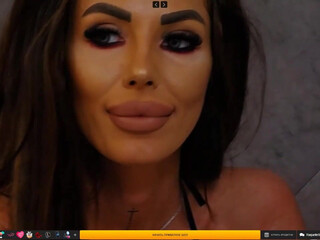 RaquelleSharon Pregnant caresses tanned boobs