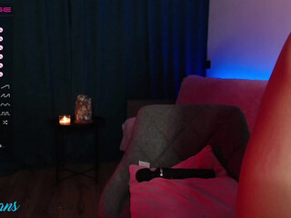 fox_alina Blissful bitch pulls pussy