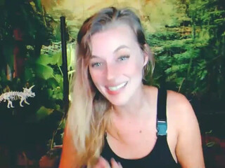 yoursecretgirlfriend11 chaturbate 4_03_2022 webcam masturbation