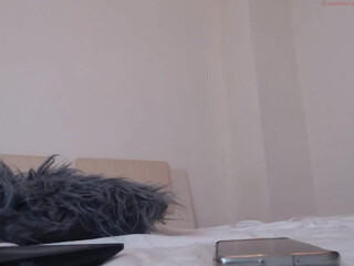 hunny_bunny24 chaturbate Sexy babe nasal shaved holes