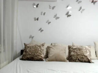 kissofacobra chaturbate Cutie drove long pussy into cunt