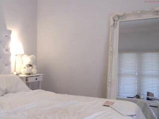 tata_latina chaturbate Young bitch masturbates pussy