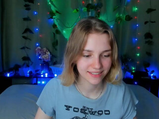 helenchristensen chaturbate Hot babe fucks cunt