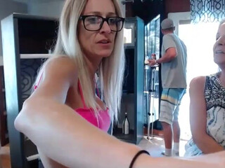 jess_glamis96 chaturbate 1-01-2022 performance broadcast