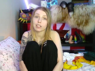 arwen_datnoid chaturbate Sexy young lady dancing chic striptease
