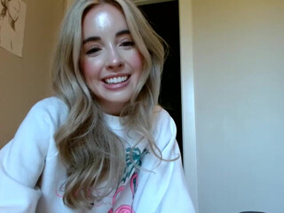 vegansoda chaturbate Busty young lady rides sex toy