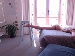 missalice_94 chaturbate Shy babenka fingering pussy in the shower