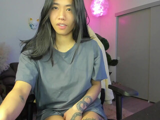 goddesselysia chaturbate Busty bitch jumps on phallus