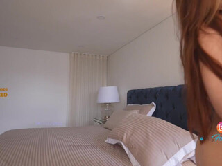 emma_lu1 chaturbate Busty hottie fucks handjob cunt