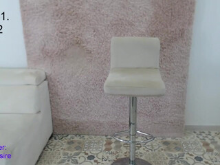 1k1_nights chaturbate Cute chick pulls up her dress