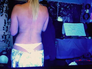 yoursecretgirlfriend11 chaturbate  prefers bat instead dildo