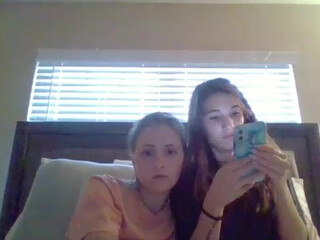 svtf2323 chaturbate Bitch poses naked