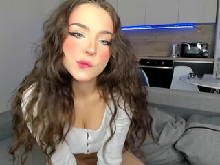 girl_of_yourdreams Busty lady masturbates the fornt cap with a sex toy