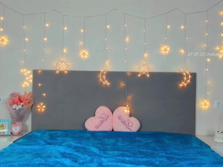 elza_99 Gorgeous Passion Shows Big Tits