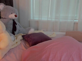 angelina_new  sweet suction