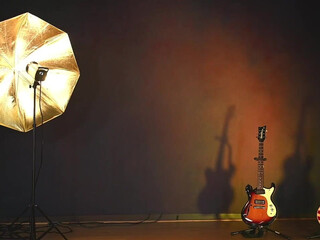 rocknrose Home Julia squeezes her tits