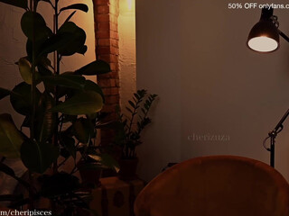 cherizuza Sweet shows ass